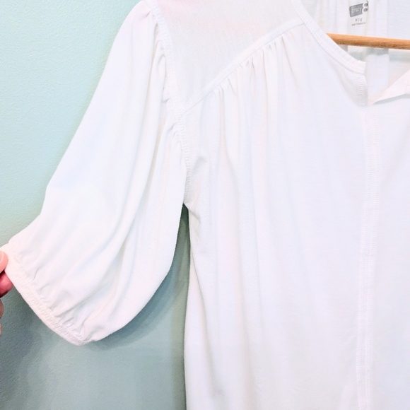 Crazy 8 White Top - Picture 2 of 3